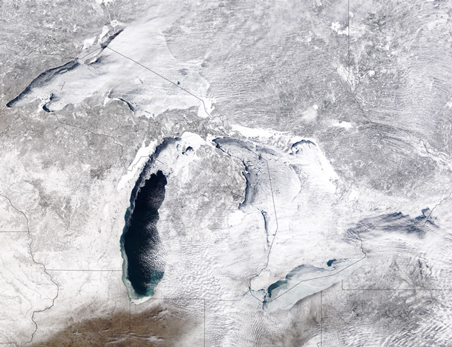 MODIS reflectance image of the
North American Great Lakes